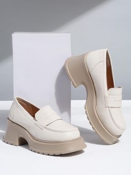 VALIOSAA - Cream Smart Loafers