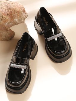 VALIOSAA - Black Evening Loafers