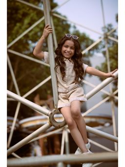 TINY GIRL - Girls Beige Cotton Half Sleeves Shirt with Shorts