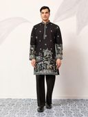 Black color option, Currently selected