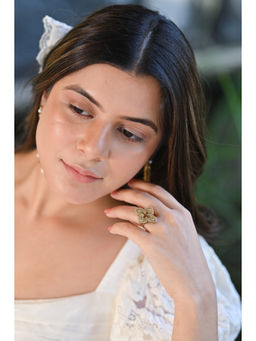 Lulu & Dorro - Women White Clover Ring