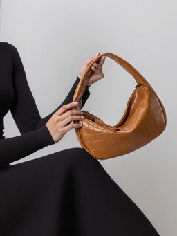 EN TOI - Esla Tan Hobo Bag with Strap