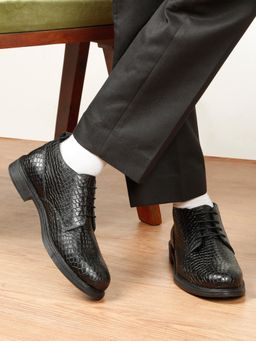 Teakwood - Men Black Crocodile Formal Lace-Up Derbies