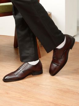 Teakwood - Men Brown Lace-Up Oxfords
