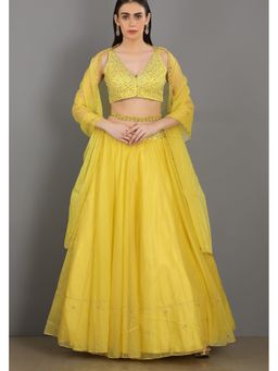 Asaga - Women Yellow Dopahar Lehenga with Blouse, Belt and Dupatta