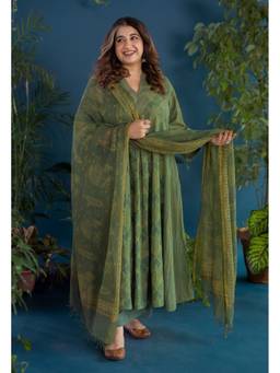 The Indian Ethnic Co. - Green Traditional Ajrakh Kota Doria Cotton Dupatta