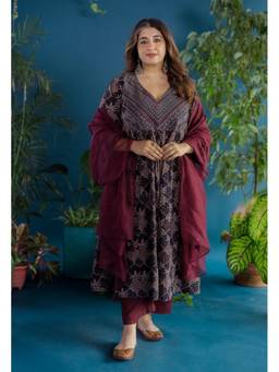 The Indian Ethnic Co. - Red Solid Kota Doria Cotton Dupatta
