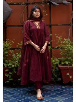 The Indian Ethnic Co. - Tisya Wine Mangalgiri Cotton Kali Kurta