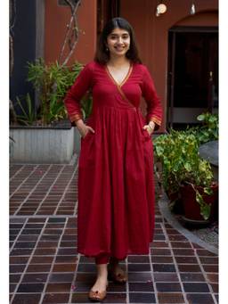 The Indian Ethnic Co. - Jina Red Mangalgiri Cotton Angrakha Kurta