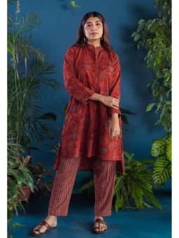 The Indian Ethnic Co. - Ruhaina Red Ajrakh Cotton Straight Kurta