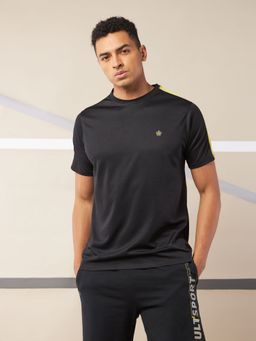 CULT - Shoulder Pop Active Black Polyester T-Shirt