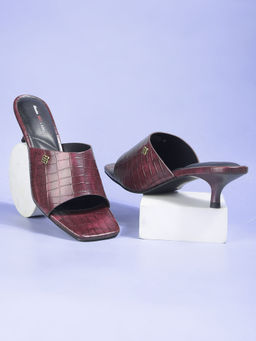 Bata - Maroon Womens Kitten Heels