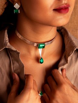 Neeta Boochra - 925 Sterling Silver Green Onyx Gemstone Choker Necklace
