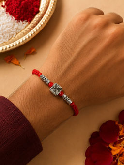 Niscka - Red Silver Beaded Rakhi