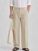 Beige color option, Currently selected