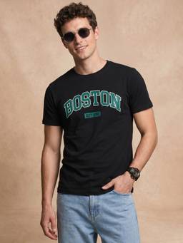 VEIRDO - Boston Black Regular Fit Printed T-shirt