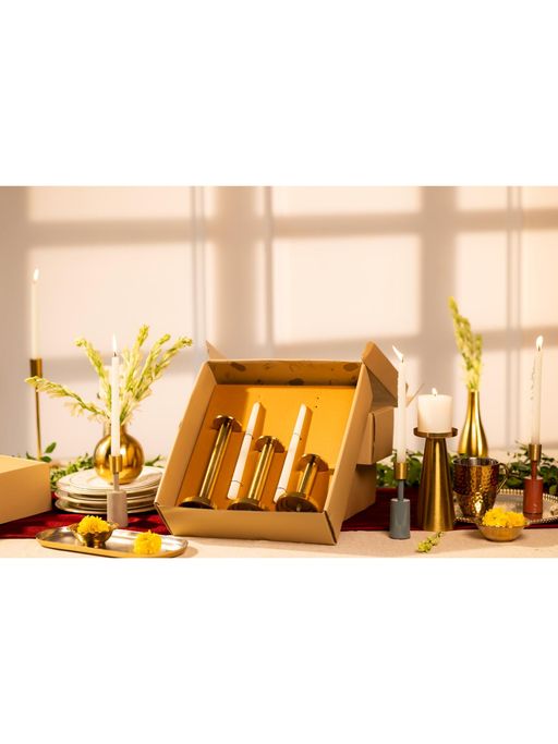 Kaniry Artise of Novelty Modern Gold Candle Holder (Set Of 3)