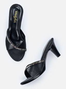 VALIOSAA - Black Embellished Heels