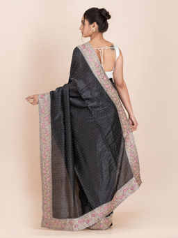 KAVVYA - Women Black Embroidered Saree