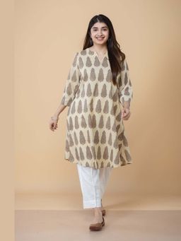 The Indian Ethnic Co. - Daksha Cream Ajrakh Cotton A Line Kurta