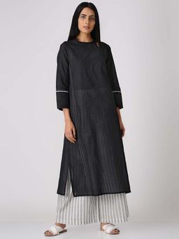 Sonal Kabra - Women Black Cotton Regular Kurta