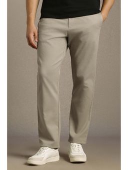 Louis Philippe - Men Beige Regular Fit Solid Flat Front Casual Trousers