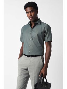 Van Heusen - Men Grey Regular Fit Solid Half Sleeves Formal Shirt