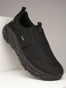 CULT - Men Catalyst Slip On Walking Shoes - Black