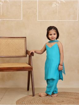 Evaraah - Girls Turquoise Solid Silk Kurta and Pant with Dupatta