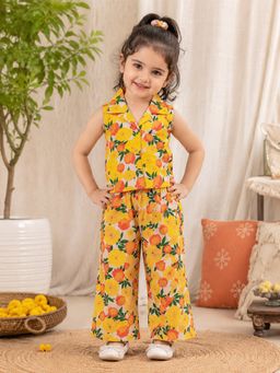 VASTRARTH - Girls Mustard Floral Organic Cotton Co-Ord Set