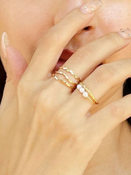 Pipa Bella by Nykaa Fashion - Gold & Pearl Minimal Ring (Set of 5)