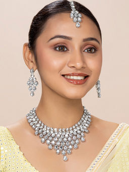 Peora - Kundan Dulhan Bridal Set with Earring Maang Tikka for Women