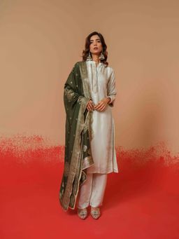 Gahan - Woven Design Mandarin Collar Kurta with Pant & Dupatta
