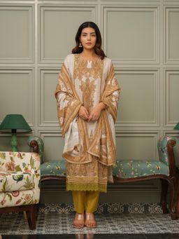 Gahan - Floral Printed Notch Neck Pure Silk Kurta with Pant & Dupatta