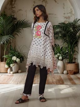 Gahan - Embroidered Pure Cotton Round Neck Kurta with Pant