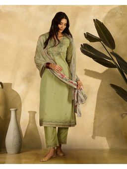 Gahan - Green Silk Blend Zari Sequence Thread Embroidered Kurta with Pant & Dupatta