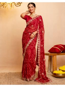 SATRANI - Women Red Bandhani Printed Scalloped Border Georgette Saree