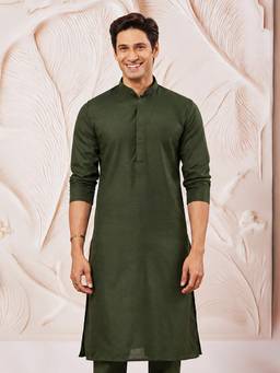 Vastramay - Men Green Cotton Blend Solid Regular Straight Kurta