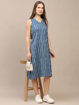 SPARSA - Blue Printed Sleeveless V-Neck A-Line Cotton Dress
