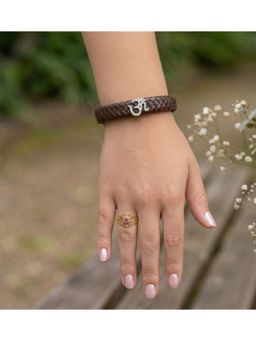 MINJI AND CO. - Radiant Om Leather Band Traditional Adjustable Rakhi