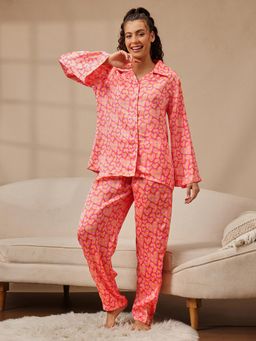 Clovia - Women's Satin Heart Print Button-Down Shirt and Pyjama - Pink