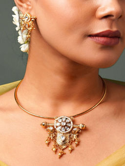 Abdesigns - White Gold Plated Hasli Necklace with Earrings