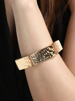 Sohi - Women The Dented-Bolt Kada - California Gold