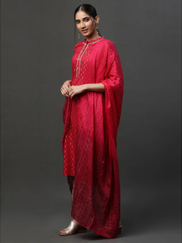 Aurelia - Pink Ombre Sequined Red Dupatta