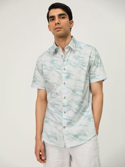 Andamen - Regular Fit Men Green Print Cotton Twill Half Sleeve Shirt