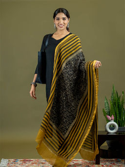 Ushvii - Saanjh Mustard Ajrakh Dupatta