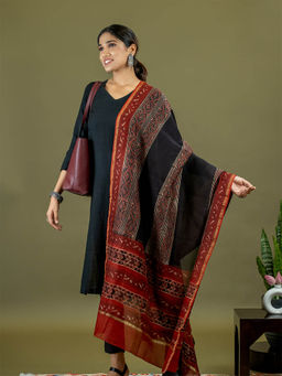 Ushvii - Khaasaj Black Ajrakh Dupatta