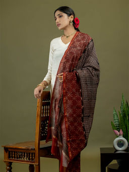 Ushvii - Chhavi Black Ajrakh Dupatta