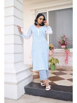 Rivaz Threads and Co - Hoor Pure Muslin Chikankari Kurta Shadow Fanda Work-Blue
