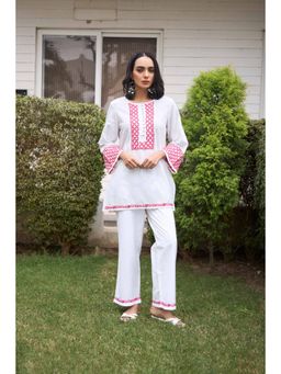Rivaz Threads and Co - Hoor Khaadi Chikankari Co-Ord - White (Set of 2)